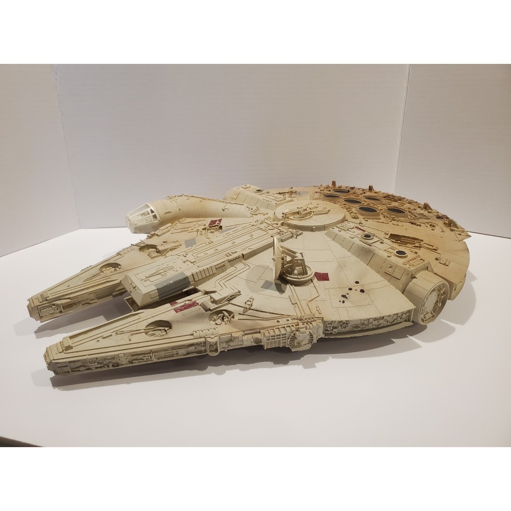 Star Wars FineMolds 1/72 Millennium Falcon Model – Built, Painted, Display Ready